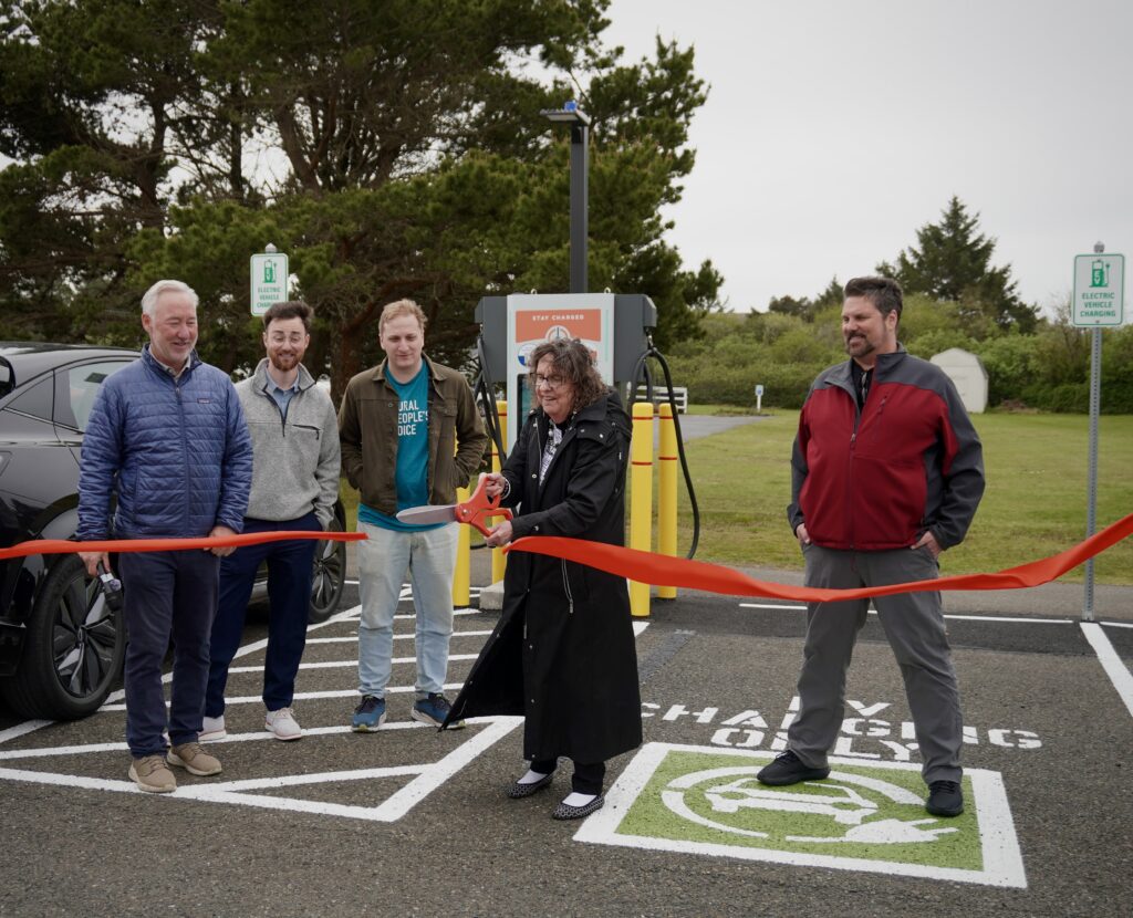 Ocean Shores opens new EV charging station at public library